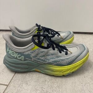Hoka Speedgoat trail shoe womens size 8